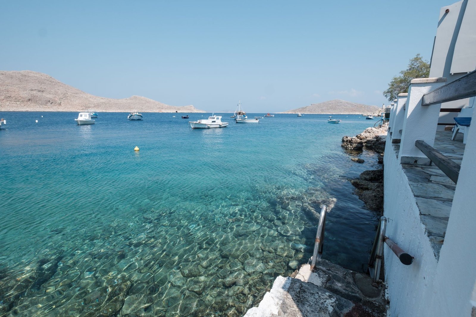 Mavri Thalassa