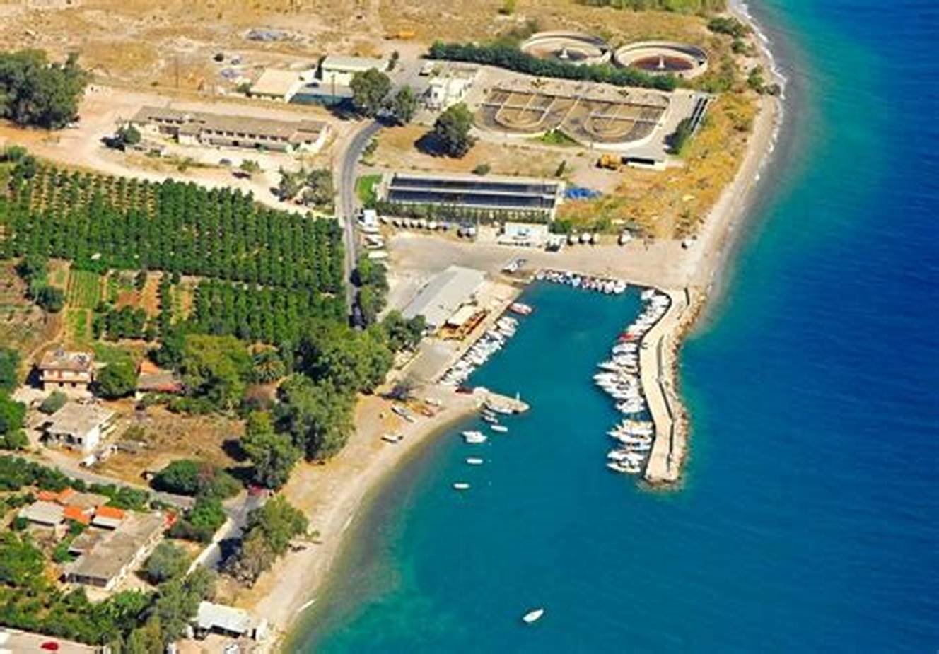 Playa en Aigio
